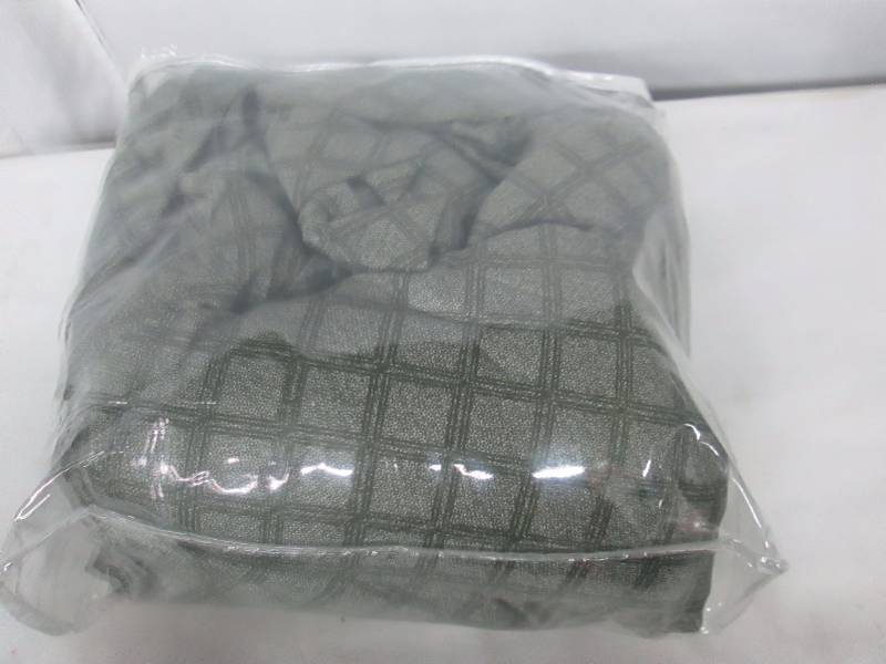 lot 81 image: Madison Industries Matrix Sofa Furniture Cover