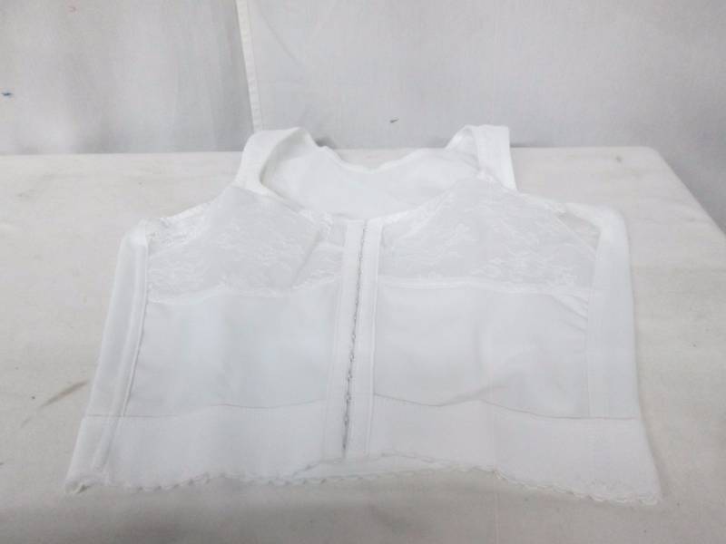 lot 108 image: Cortland Intimates Long Line Support Bra