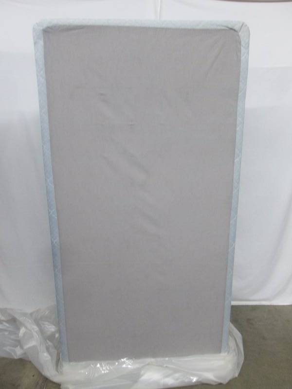 lot 40 image: Sealy Box Spring - Twin