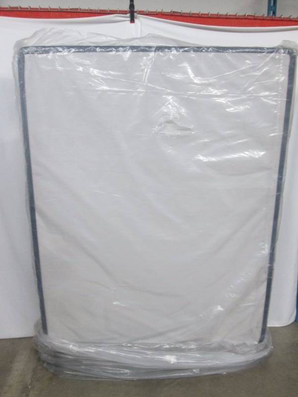 lot 45 image: Serta Perfect Sleeper Box Spring - Queen