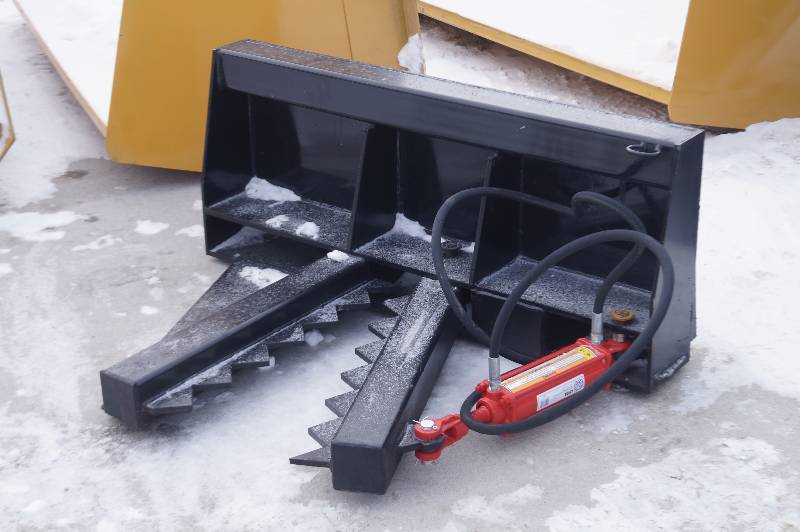 Skid Steer TreePost Puller