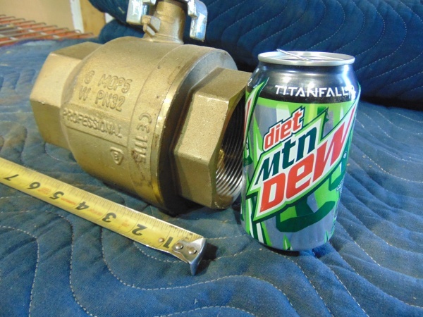 lot 53 image: Large 3 Ball Valve
