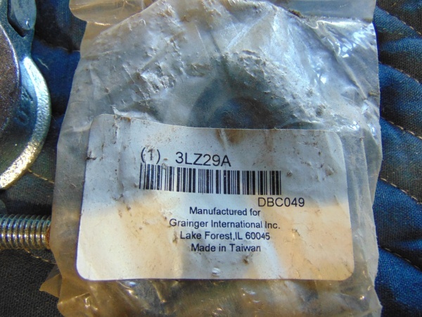 lot 72 image: Lot of Metal Clamps