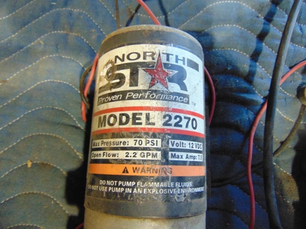 lot 87 image: (2) Small Electric Pumps