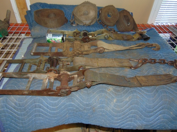 lot 32 image: (4) Large Ratchet Straps With Chain Hooks