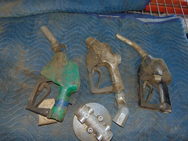lot 33 image: (3) Fuel Nozzles and Filter Holder
