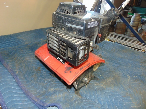 lot 15 image: 10 Murray Tiller