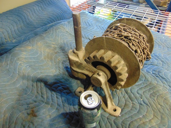 lot 108 image: Chain HoistWinch