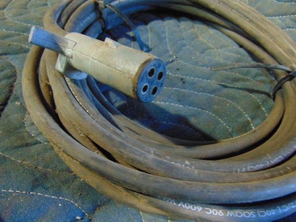 lot 113 image: Shut Off Switch With Cord
