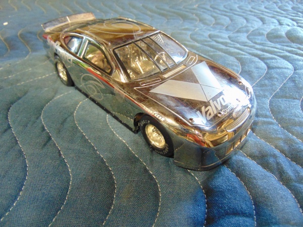 lot 141 image: Metal Collectible Car