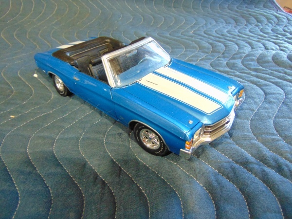 lot 145 image: Metal Collectible Car