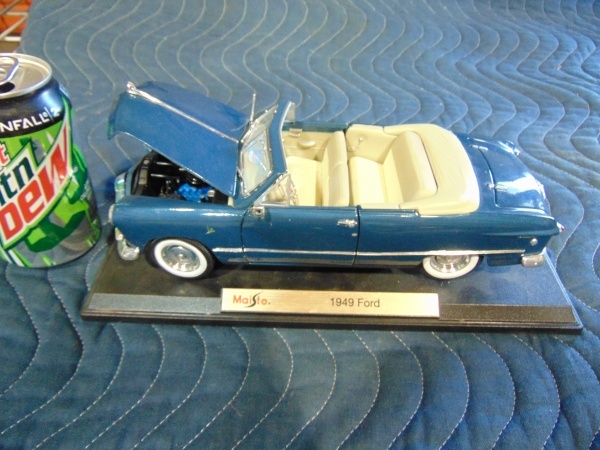 lot 146 image: Metal Collectible Car