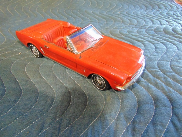 lot 147 image: Metal Collectible Car