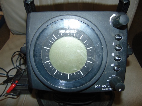 lot 214 image: Hummingbird Ice 45 Fish Locator