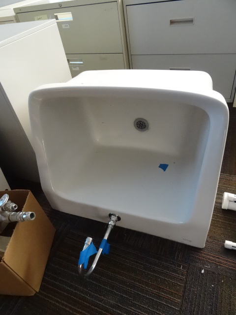 lot 12 image: Hand wash sink
