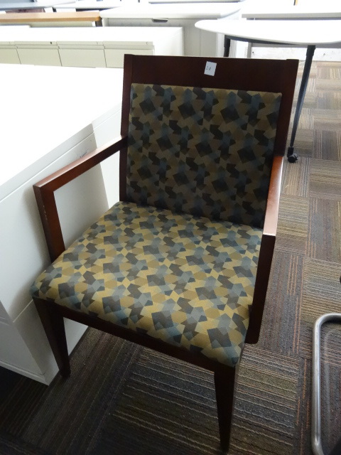 lot 20 image: Wood framed side chair