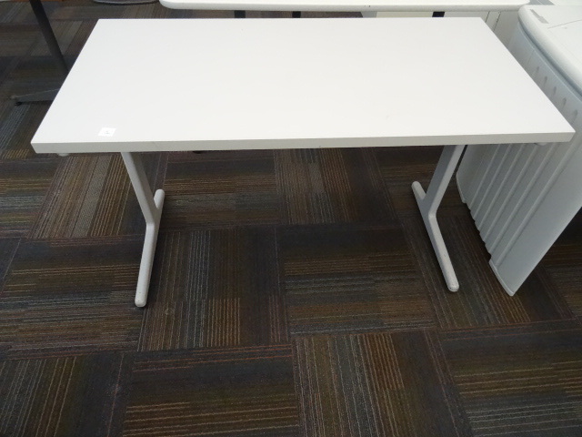 lot 48 image: Table