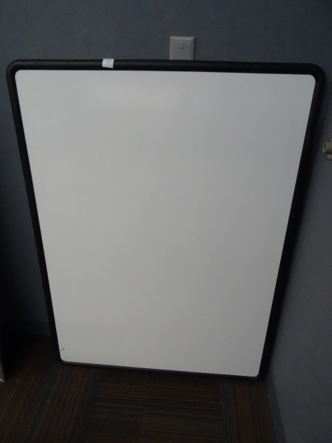 lot 88 image: White board