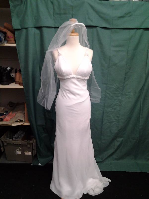 Galen With Veil Size 10