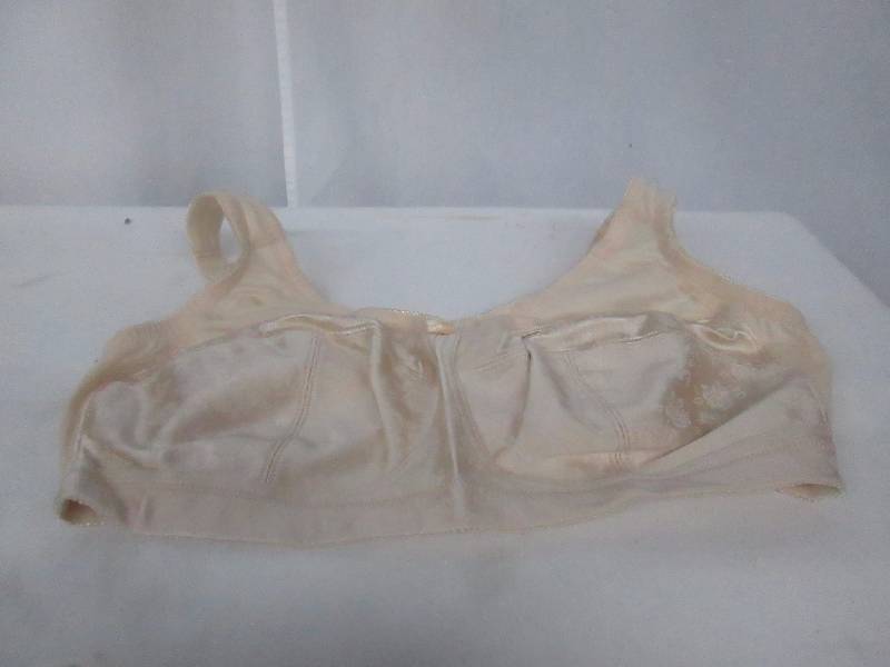 lot 153 image: Cortland Intimates Full-Figure Soft Cup Bra