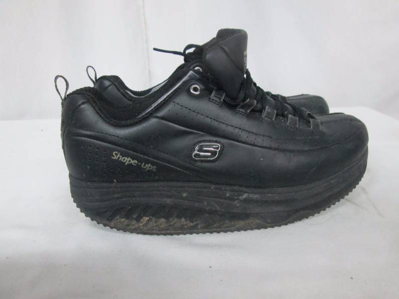 lot 166 image: Skechers Womens Shape-Ups Work Shoe