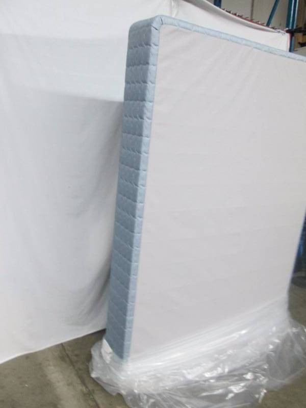 lot 131 image: Serta Box Spring - Full