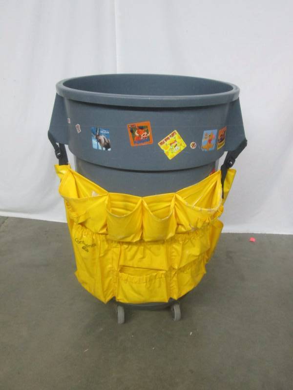 lot 26 image: Rubbermaid 44 Gallon Brute Can w Cart & Caddy