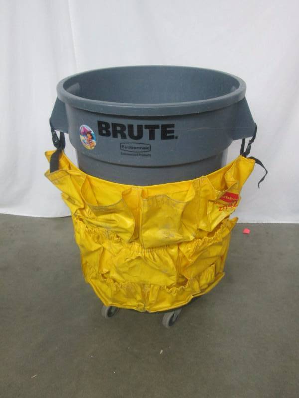 lot 27 image: Rubbermaid 32 Gallon Brute Can w Cart & Caddy