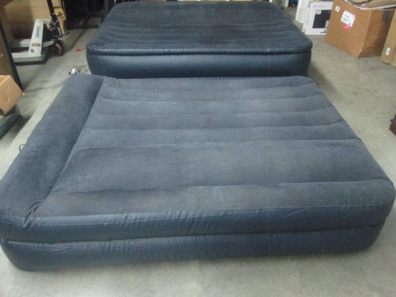 lot 77 image: 2 Intex Queen Airbeds