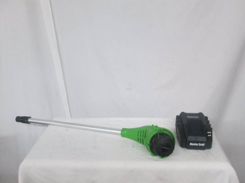 lot 32 image: Master Craft 40V Charger and Trimmer Attachment
