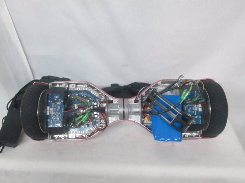 lot 83 image: Self Balancing Scooter - Parts only