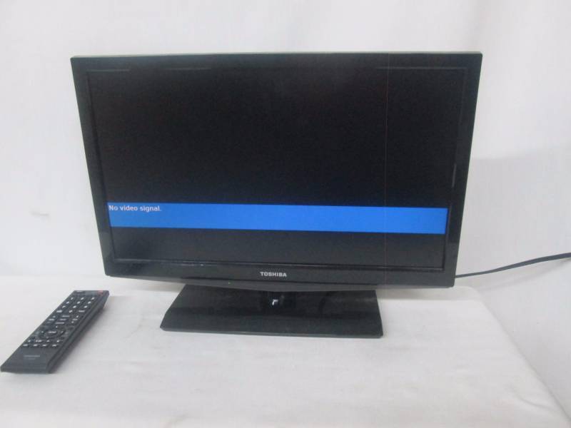lot 4 image: Toshiba 19 Monitor