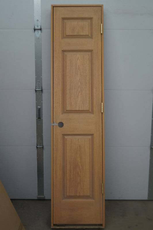 lot 52 image: Interior Door & Jamb