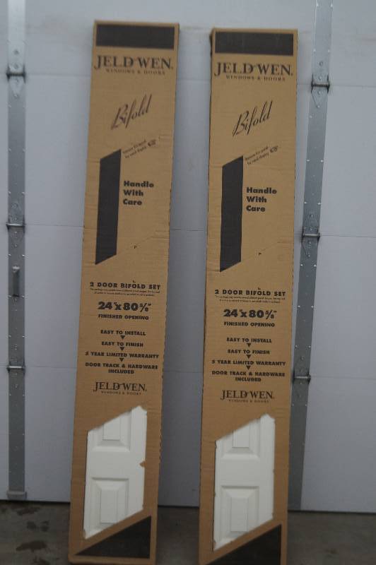 lot 19 image: Bi-Fold Doors