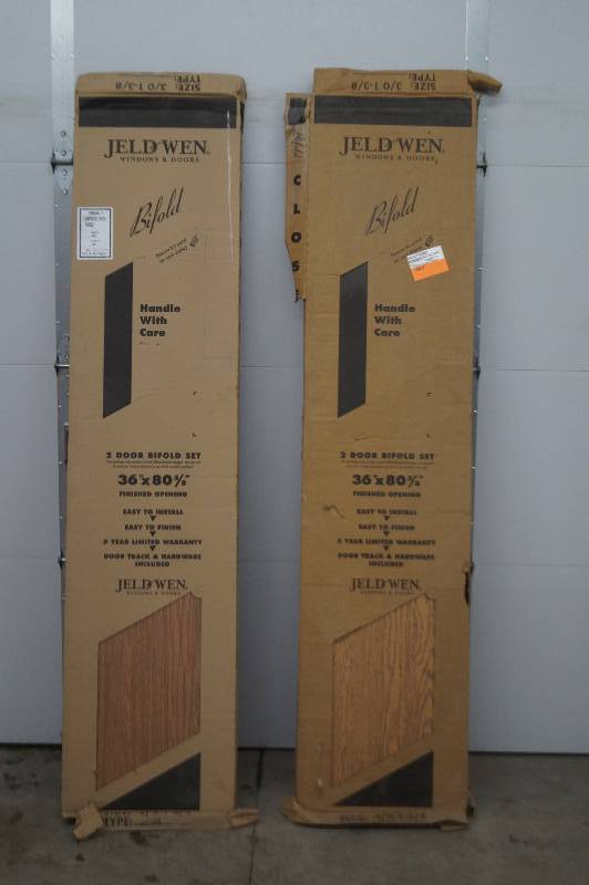lot 26 image: Bi-Fold Doors