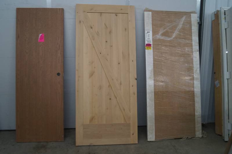 lot 75 image: Interior Door Slabs
