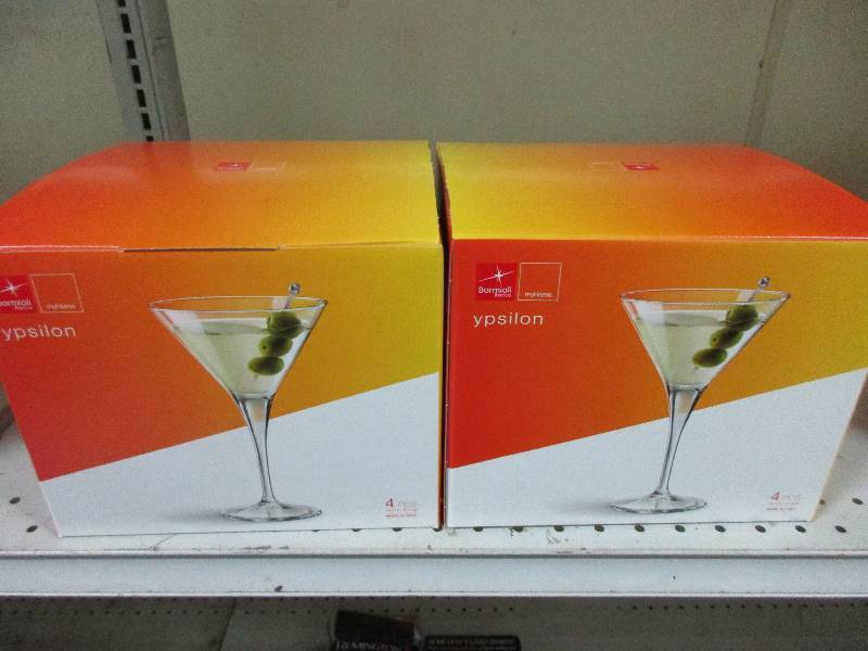 8 martini glasses