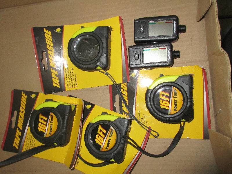4 - 16 ft tape measures and 2 digital air gauges