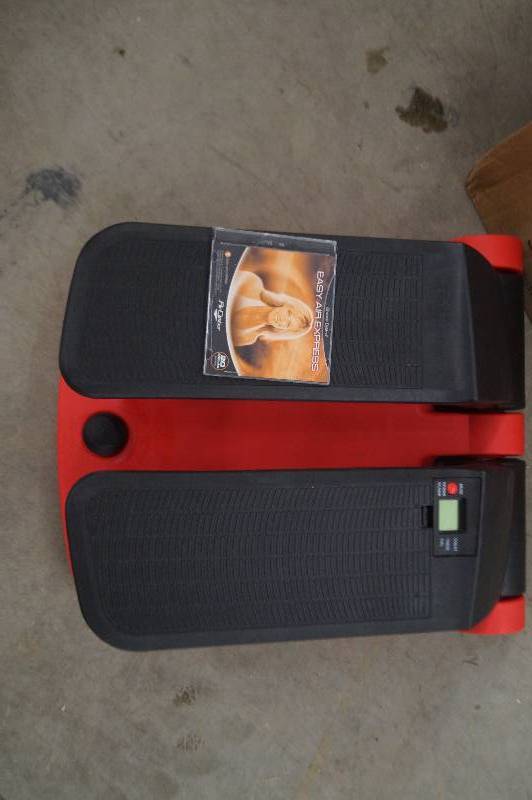 lot 13 image: Air Climber