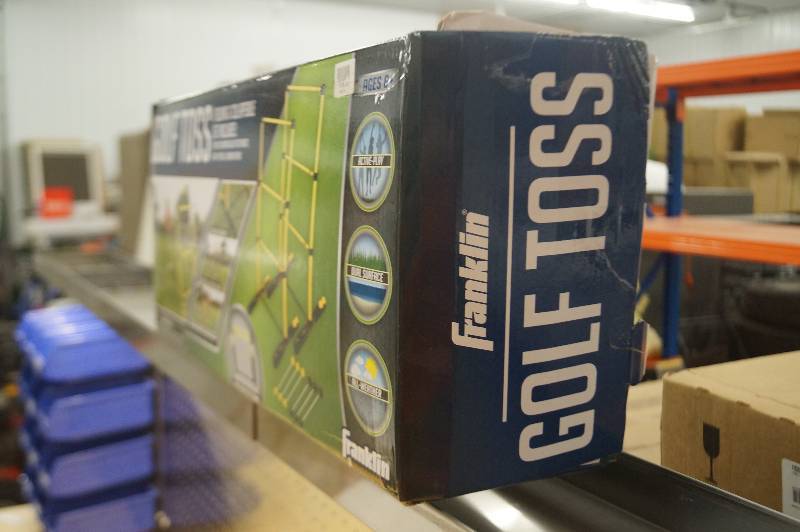 lot 21 image: Golf Toss Game