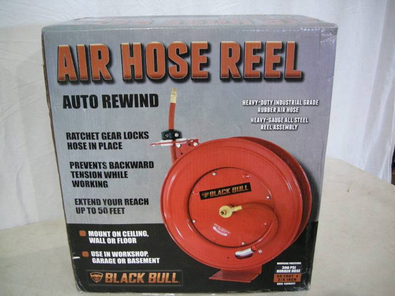 lot 8 image: Air Hose Reel
