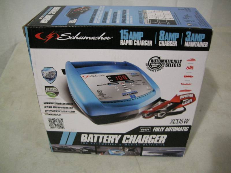 lot 34 image: Schumacher Battery Charger
