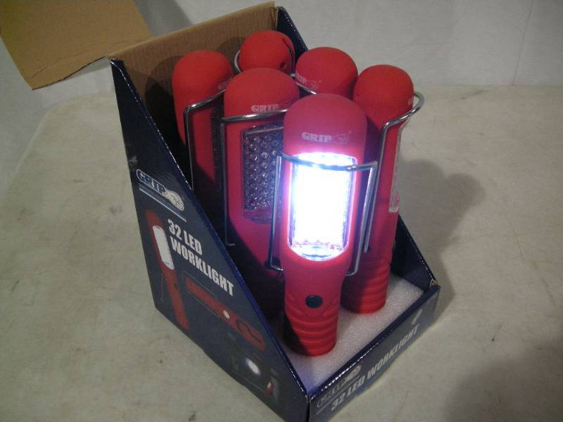 lot 50 image: Grip 6 Pack LED Worklight