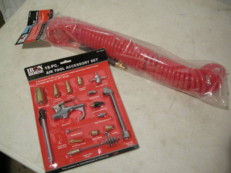 lot 66 image: Iron Horse Air and Accessory Set