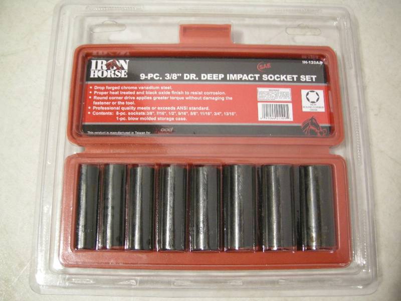 lot 67 image: Iron Horse 38 Drive Deep Impact Socket Set