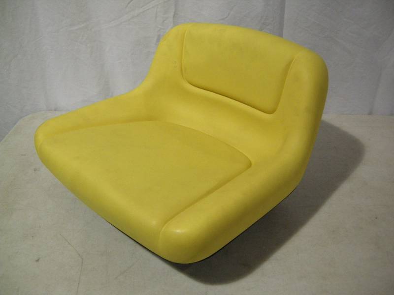 lot 93 image: Yellow Universal Tractor Seat