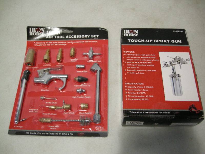 lot 133 image: Iron Horse Touch-up Spray Gun and Accessory