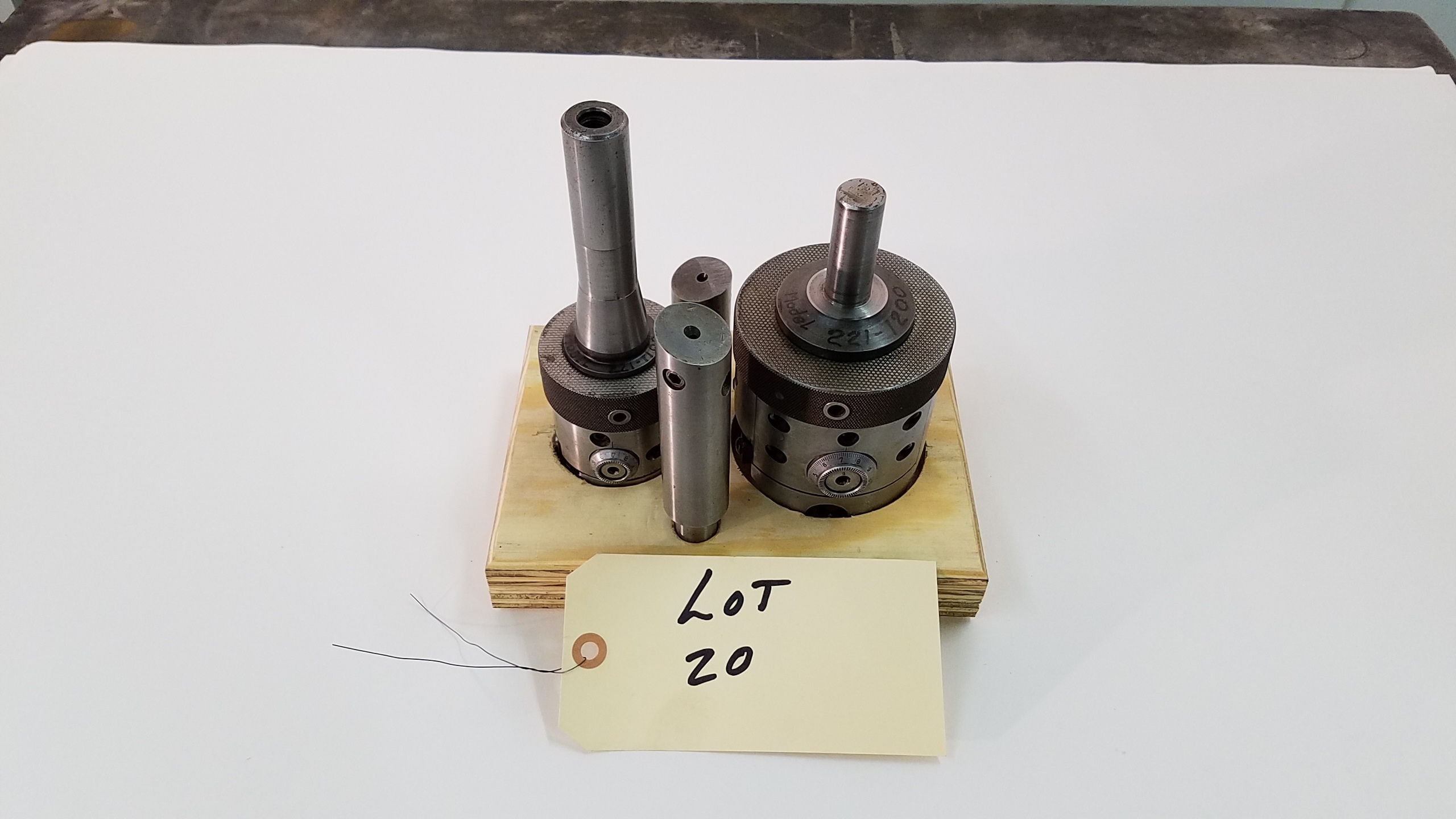 lot 20 image: Precision Boring Heads (Set of 2)