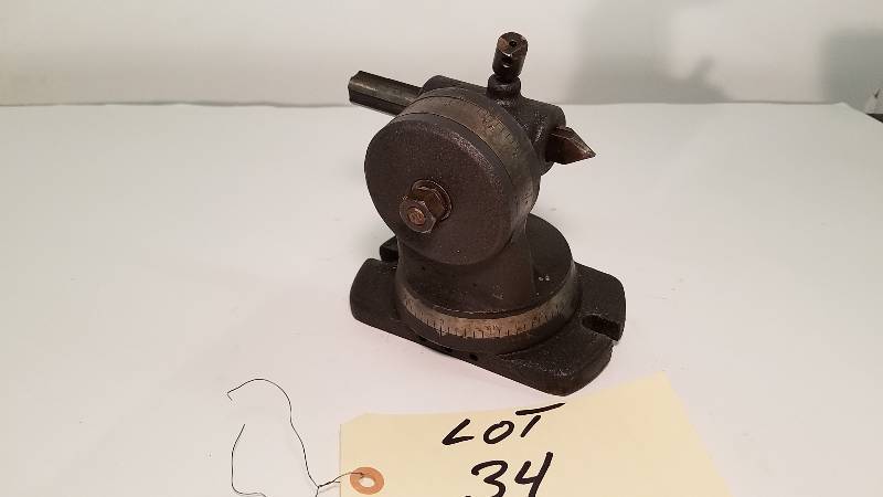 lot 34 image: TiltingAdjustable tail stock