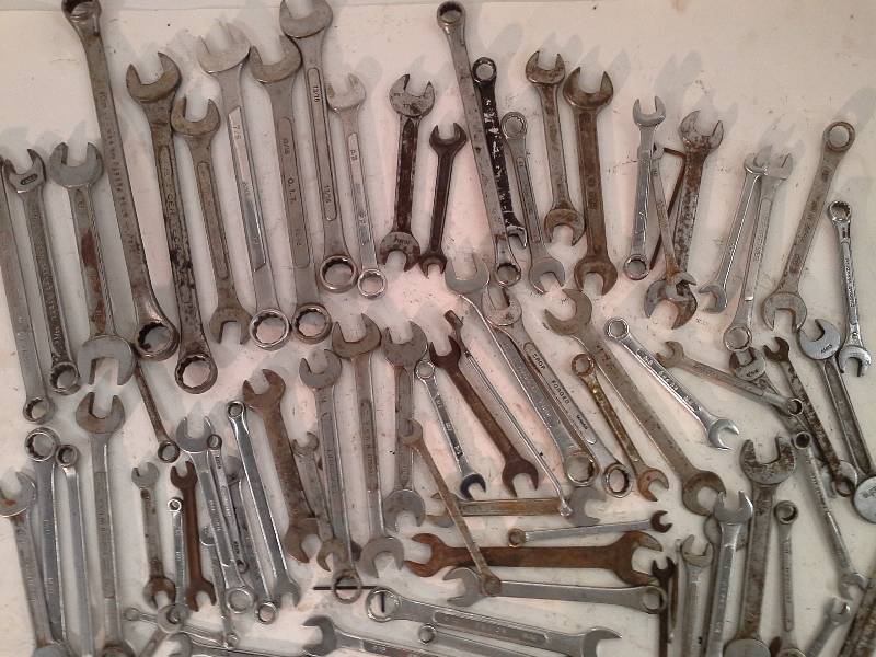 lot 80 image: Used Wrenches